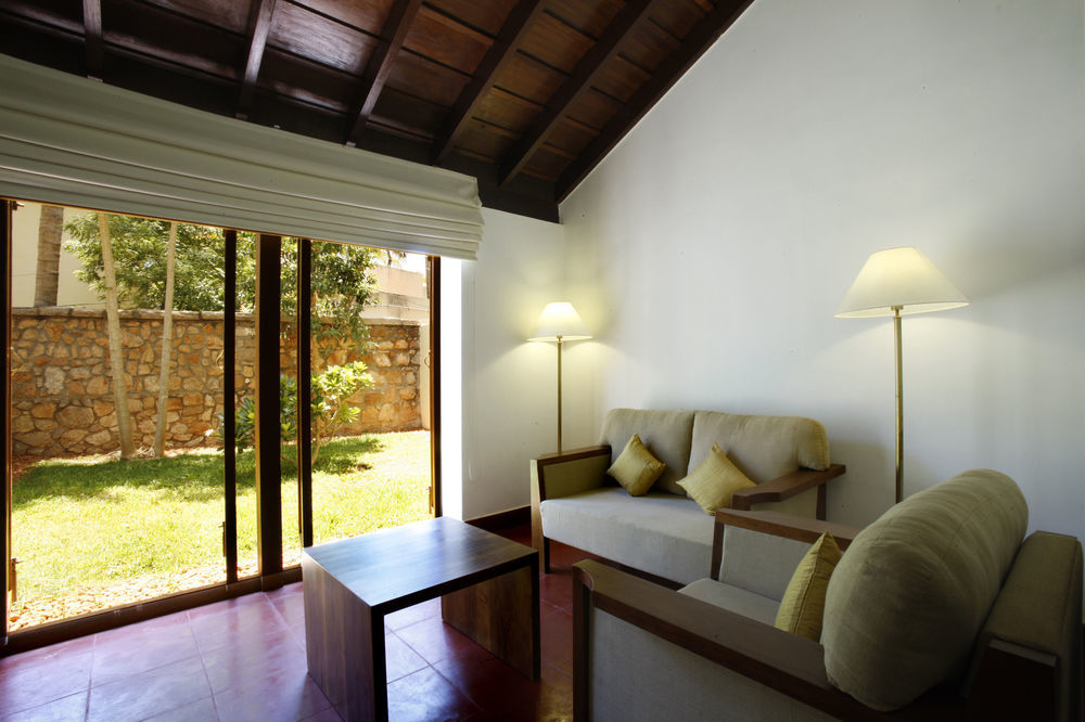 โรงแรมเดอะ เฮอริเทจ มาดูไร มทุราย ภายนอก รูปภาพ A living room